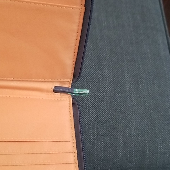 Wallet - Picture 5 of 7